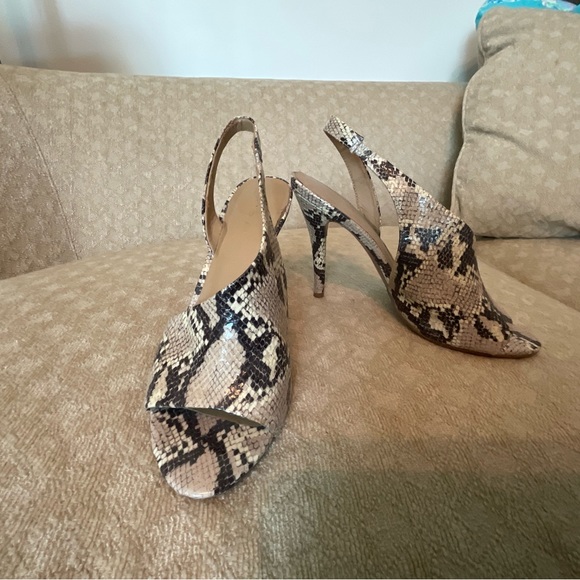 Nine West Snakeskin Style Heels - Picture 2 of 6